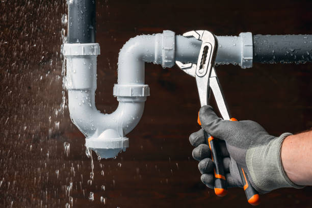 Professional Leak Detection technician working in Noble, OK